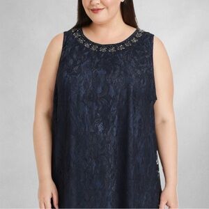 White House Black Market 2X Womens Blouse 2X Navy Blue Lace Beaded Neck BB